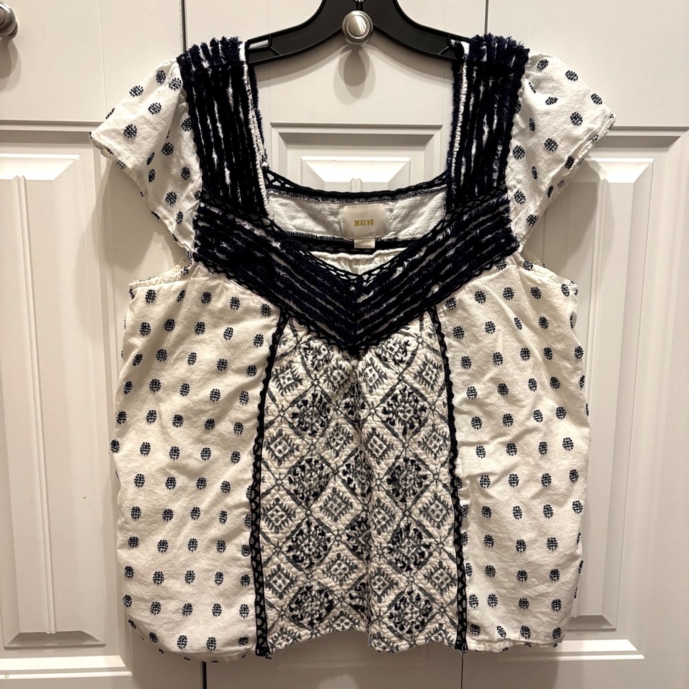 Anthro Maeve Women's Blue and White Patterned Top